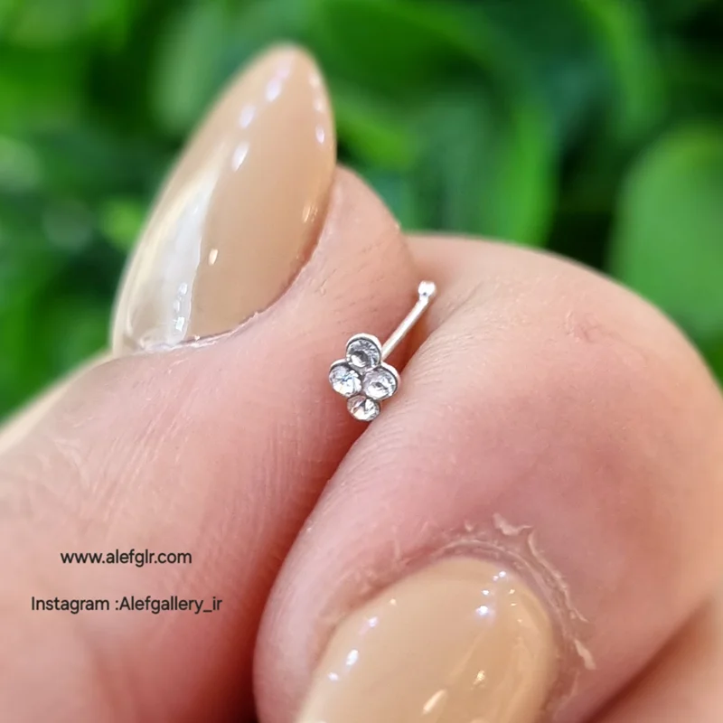 پیرسینگ بینی میخی طرح گل نگین دار کد 240652