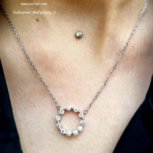 گردنبند نقره طرح دایره نگین دار و مرواریدی (ارسال رایگان) کد 250136