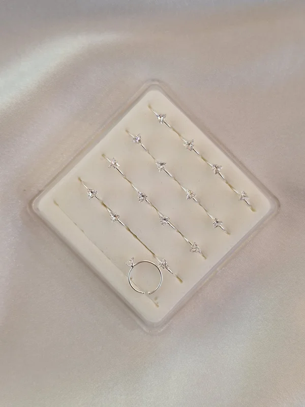 پیرسینگ بینی حلقهای مثلث نقره کد 240514