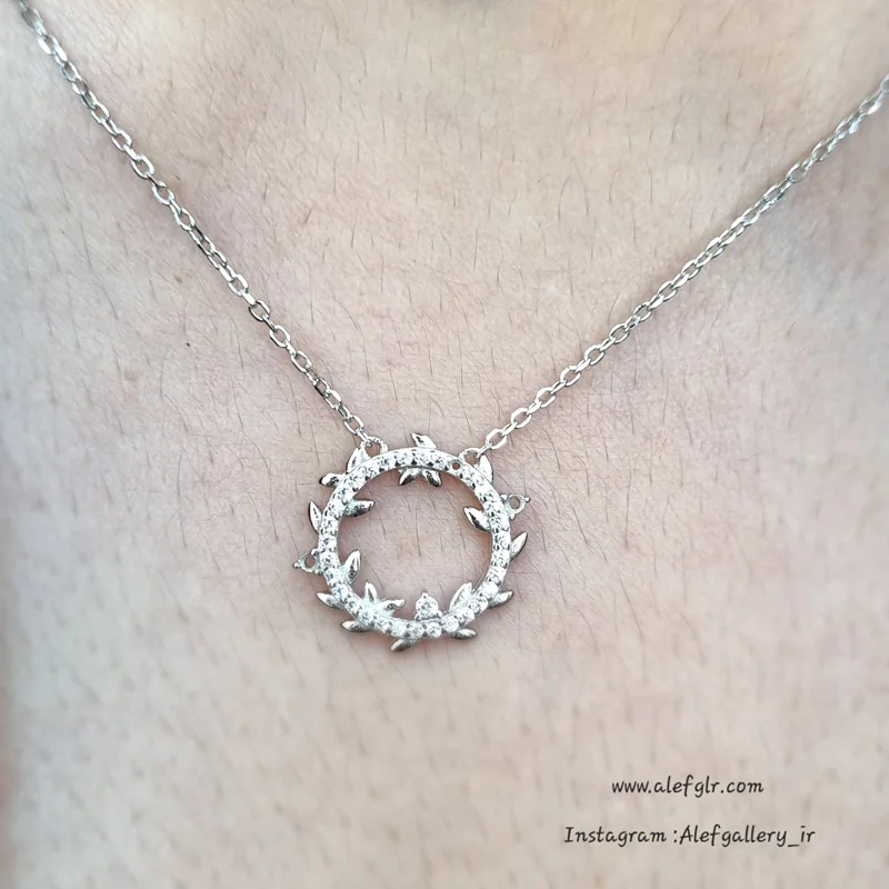 گردنبند نقره دایره نگین دار طرح برگ (ارسال رایگان) کد 250142