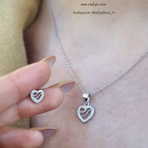 نیم ست طرح قلب نگین دار (ارسال رایگان) کد 250145