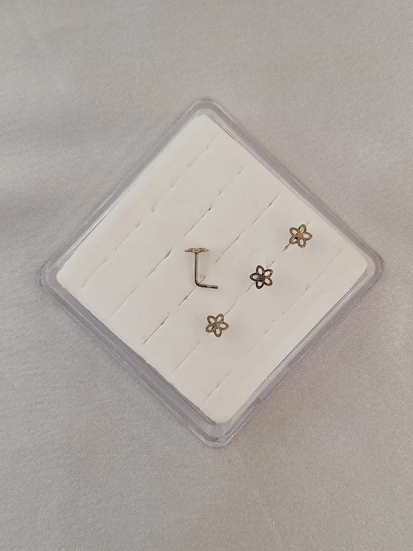 پیرسینگ بینی گل کد 240626