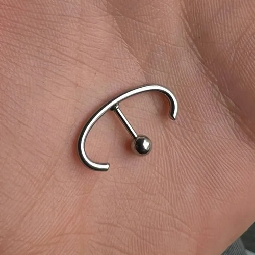 پیرسینگ گوش نعلی شکل کد ۲۵۰۳۱۳