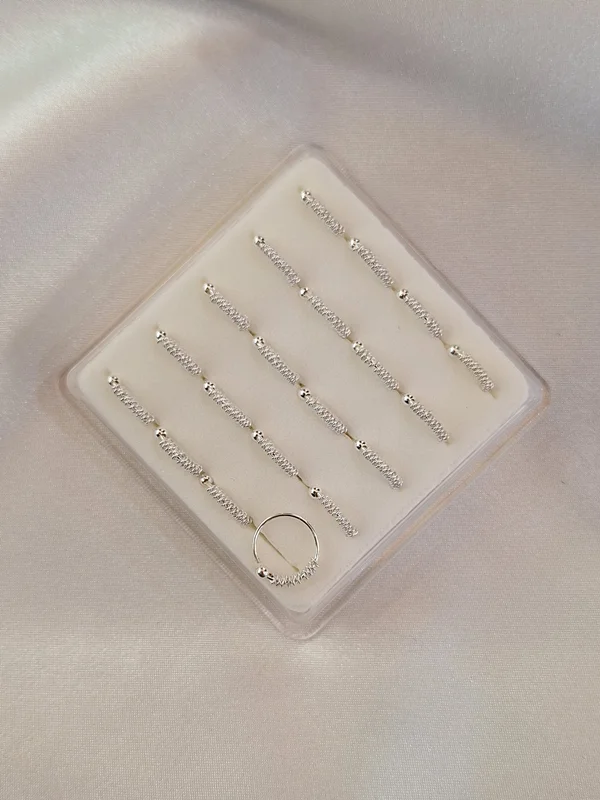 پیرسینگ بینی حلقهای شیاردار نقره کد 240523