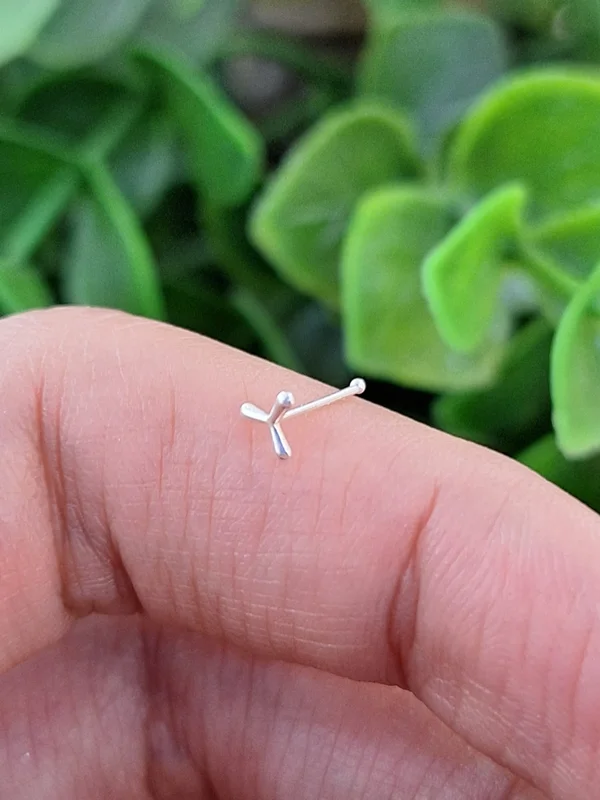 پیرسینک بینی میخی نقره 925 آبکاری طلا کد 240641