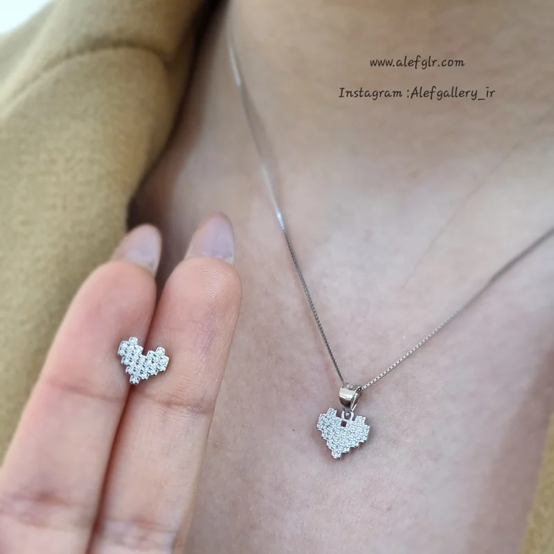 نیم ست طرح قلب تمام نگین (ارسال رایگان) کد 250147