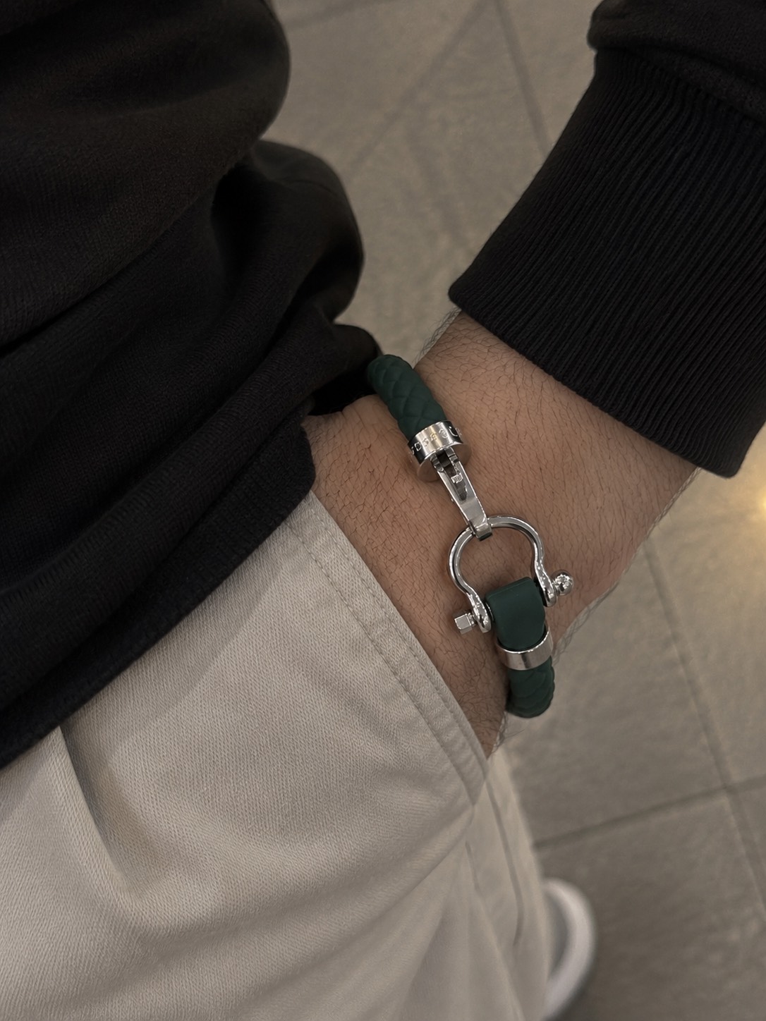 دستبند امگا سیلیکونی مستر