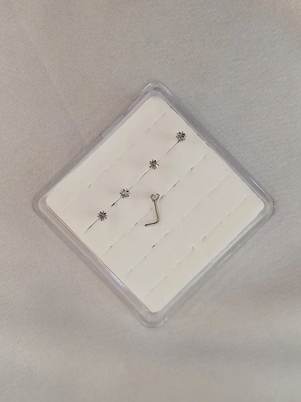 پیرسینگ بینی تک نگین ستاره کد 240622