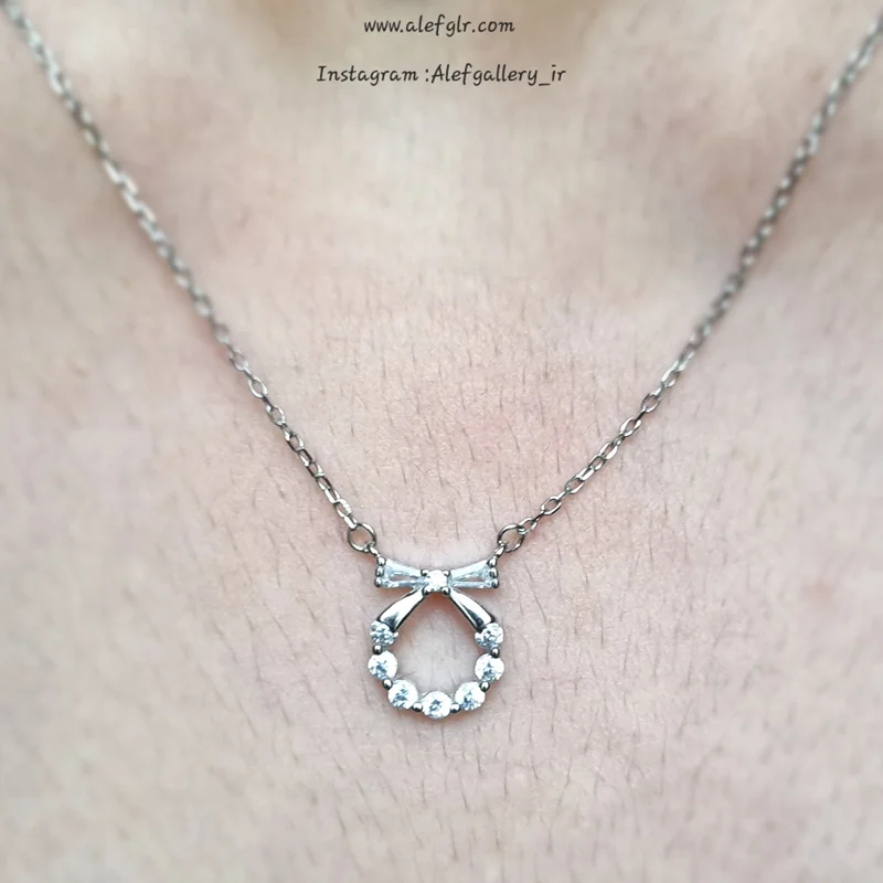 گردنبند نقره دایره نگین دار پاپیونی (ارسال رایگان) کد 250141