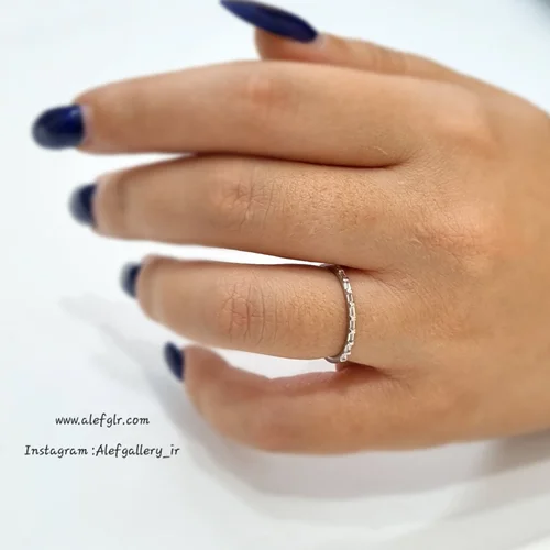 انگشتر حلقه نگین دار کد 250131