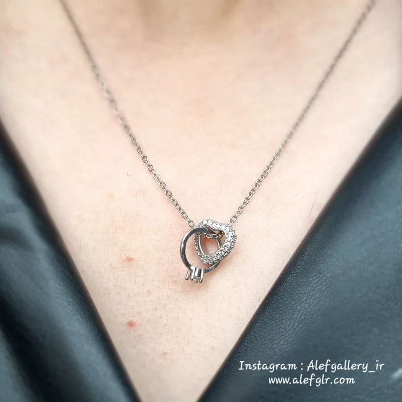 گردنبند قلب و حلقه ی نگین دار کد 250060