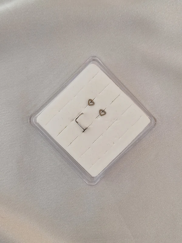 پیرسینگ بینی فرم اچ سی قلب کد 240630