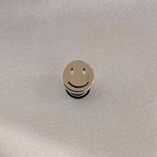 پیرسینگ گوش اسمایل Smile