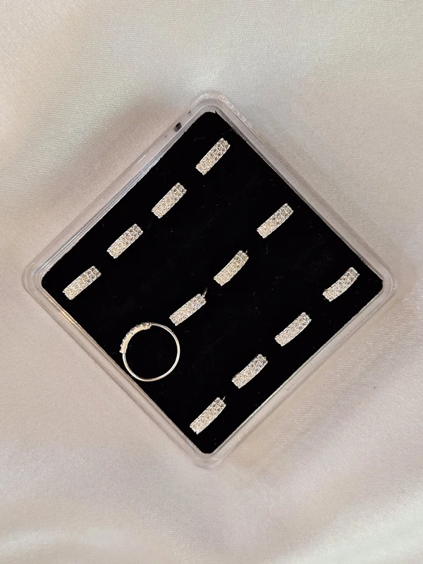 پیرسینگ بینی حلقهای نگین دار نقره کد 240513