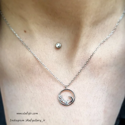 گردنبند نقره طرح دایره نگین دار و ماه (ارسال رایگان) کد 250137